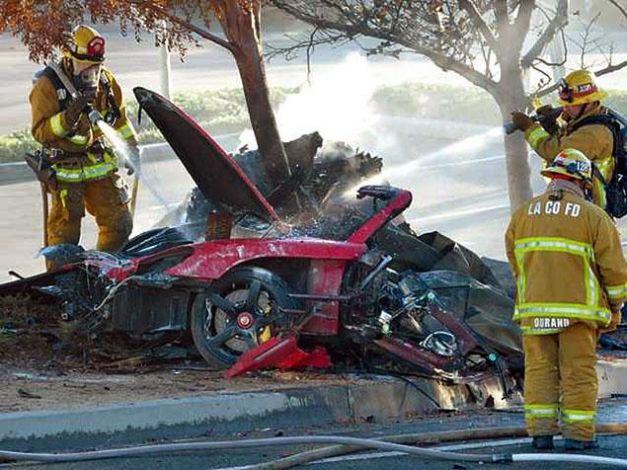 Actor Paul Walker, famous for the movie “Fast and Furious”, died Saturday after a car accident